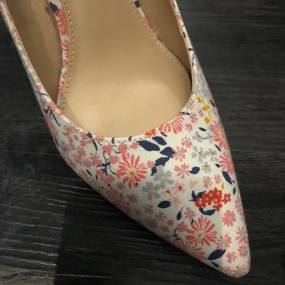 Cute heels ! - Picture 5 of 7